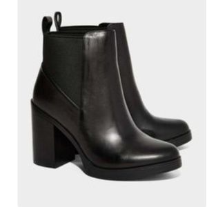 Steve Madden Nana Booties (size 7.5) black